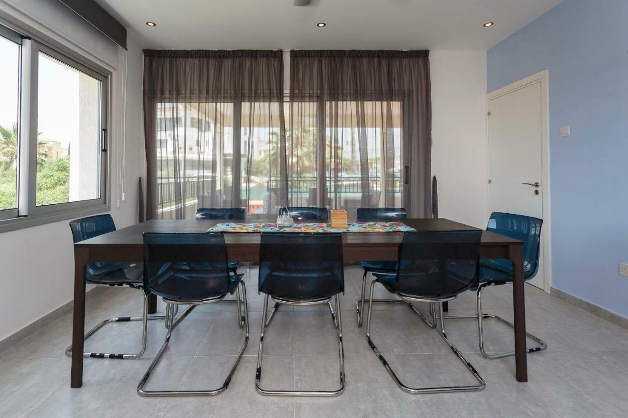 Coral Bay Sea Breeze Apartments - 3 Bedroom Apartment Пея Екстериор снимка